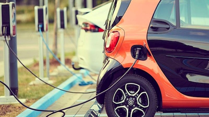 ABVE projeta 28 mil veículos eletrificados em 2021