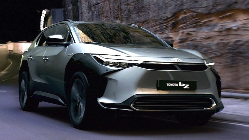 Toyota pretende produzir suas próprias baterias para carros elétricos